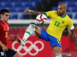 Perfil de Dani Alves, un defensa rico en trofeos que estuvo involucrado en un caso sexual al final de su carrera
