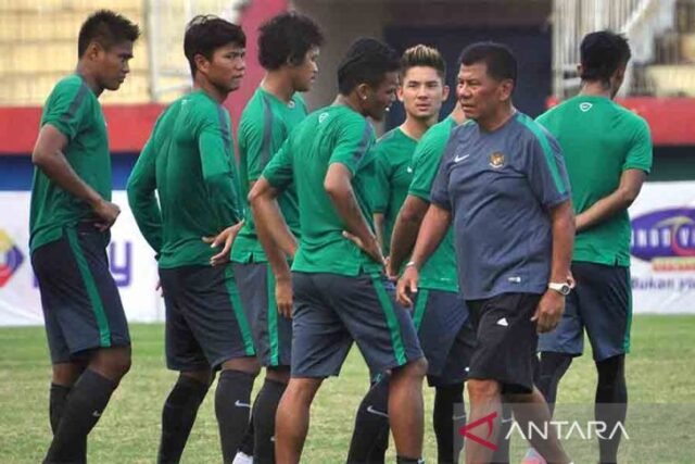 Lista de entrenadores de la selección nacional de Indonesia de vez en cuando
