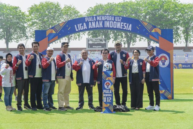 Inaugurada oficialmente la Liga Infantil de Indonesia Sub-12 de la Copa Menpora en Surabaya